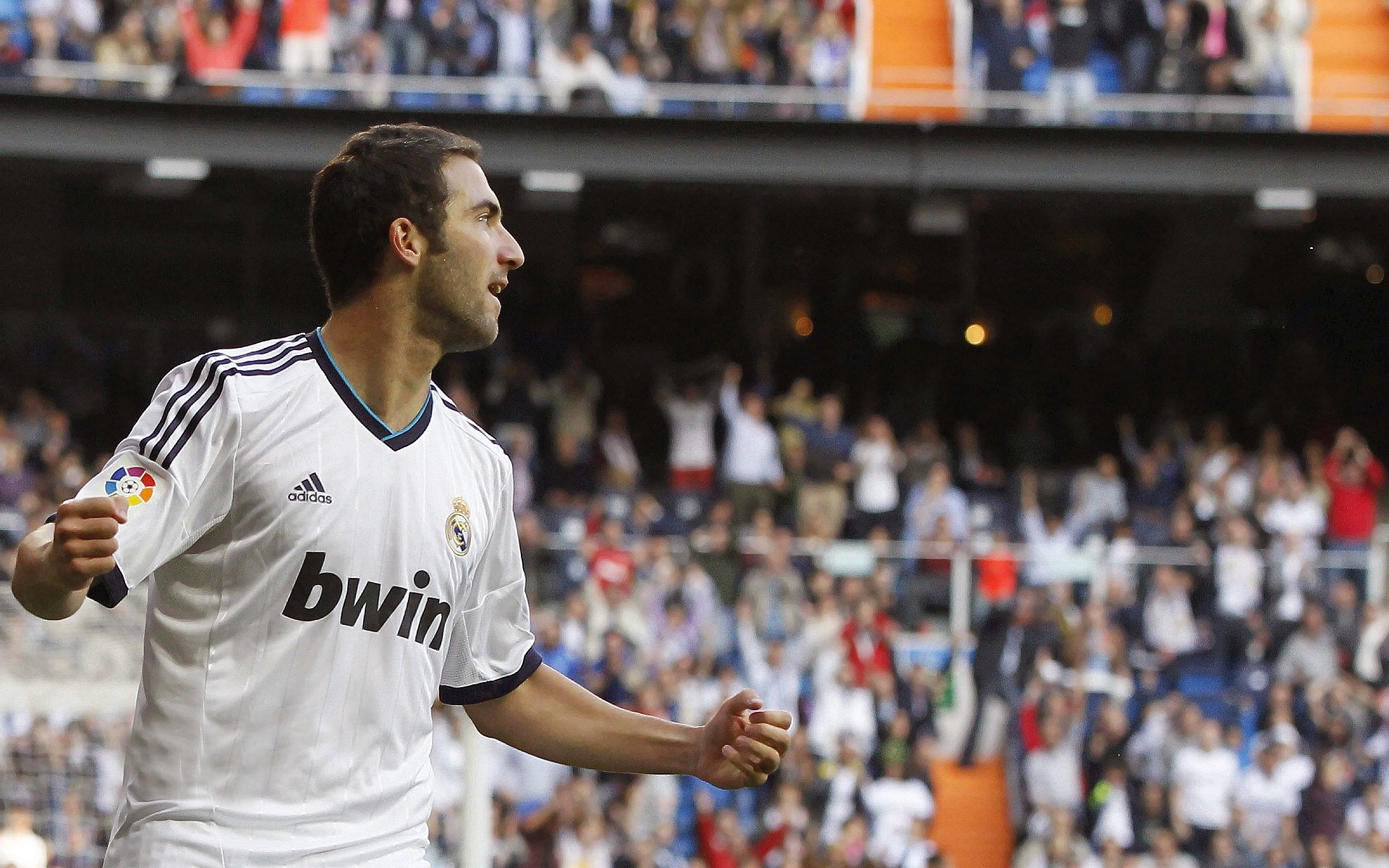 爱游戏-交流平台：分享你的赛车梦想，赛车论坛交流区