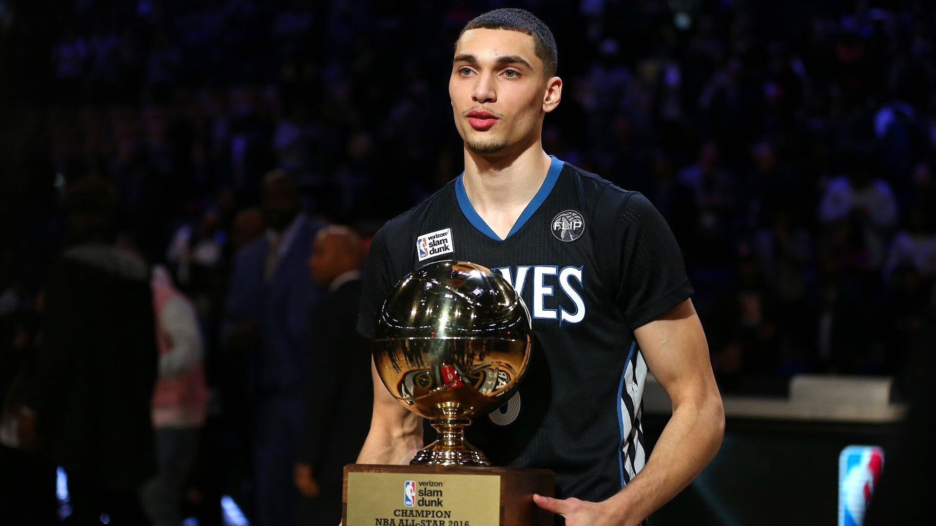 球场内外的故事：NBA球员的公益事业持续升温，nba球员场外收入